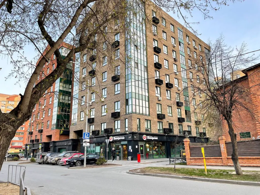 Апартаменты двухкомнатные на улице Сакко, 85 м², Тюмень — фото 27
