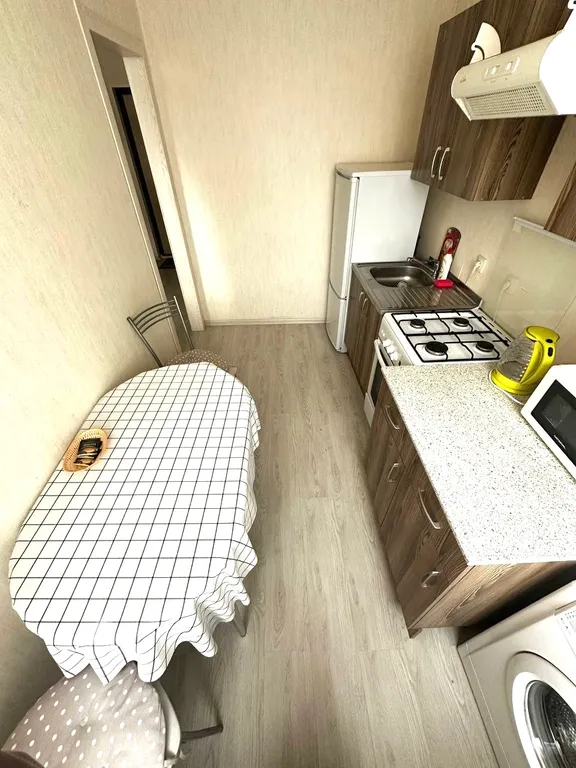 Квартира однокомнатная в микрорайоне Олимпийском городоке, 30 м², Рязань — кухня, фото 2