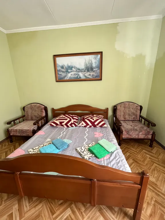 Четырёхместный номер люкс с видом на город — Летний, фото 1 из 5