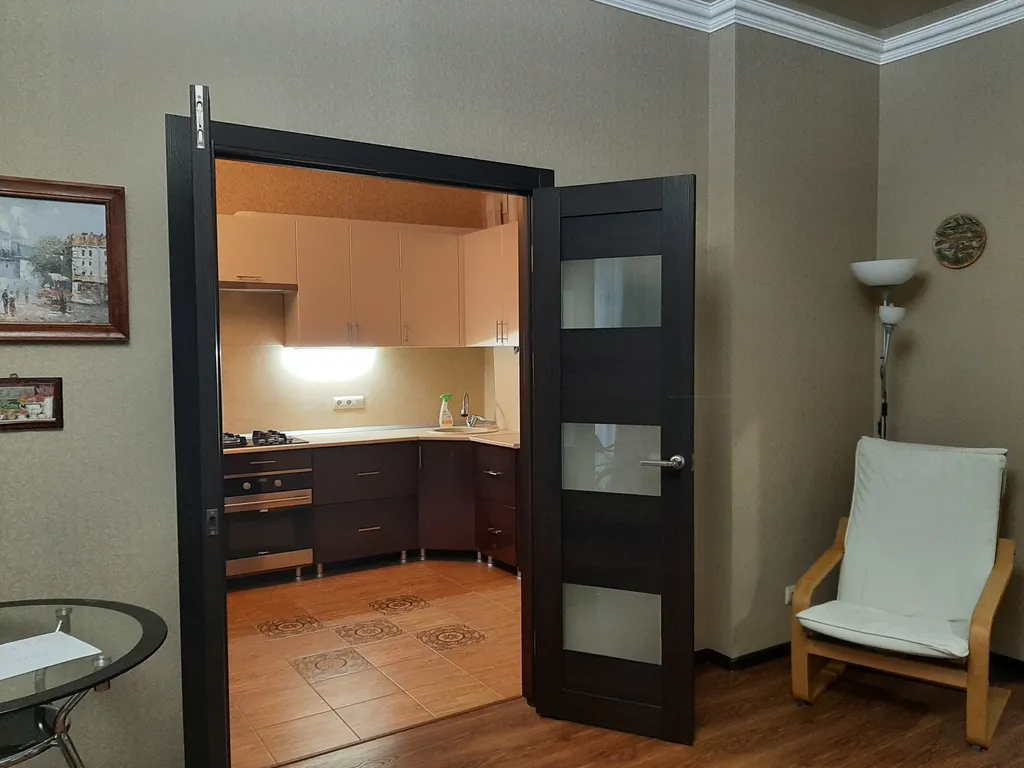 Квартира однокомнатная на улице Островского, 51 м², Геленджик — фото 19