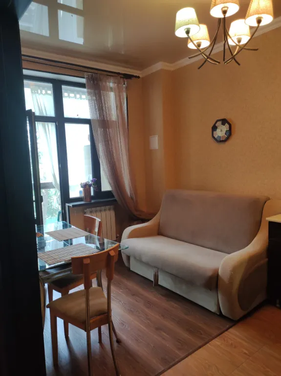Квартира однокомнатная на улице Островского, 51 м², Геленджик — спальня, фото 5