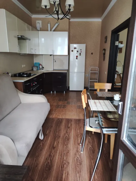 Квартира однокомнатная на улице Островского, 51 м², Геленджик — спальня, фото 6