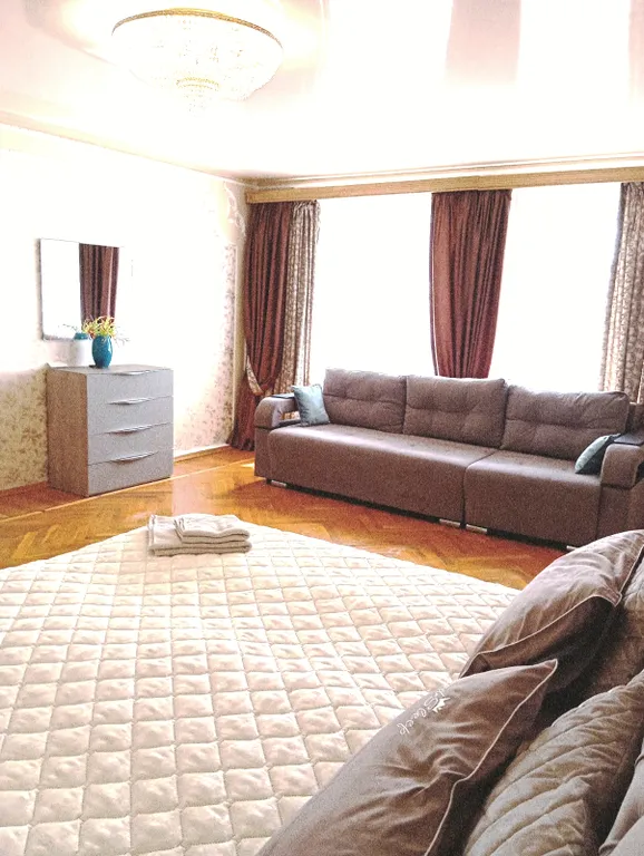 Квартира трёхкомнатная на улице Титова, 80 м², Кисловодск — фото 8