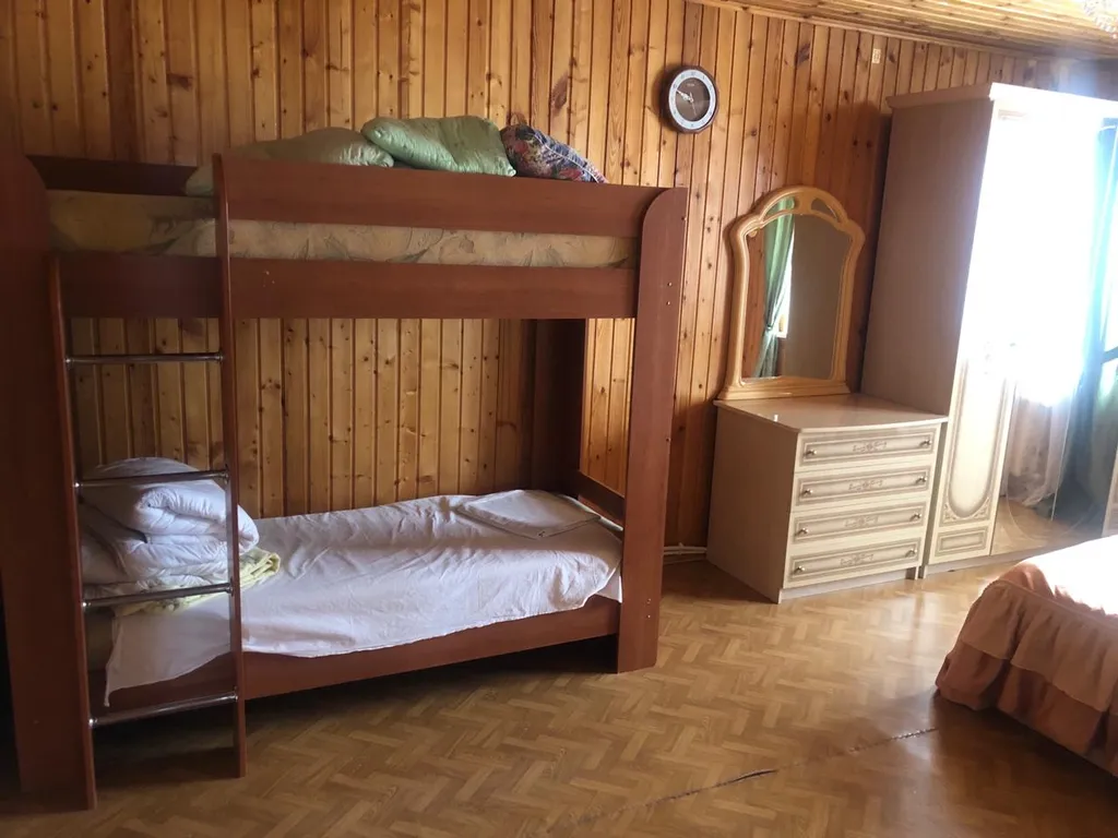 Коттедж 15-местный в деревни Репниково, 185 м², Чехов — спальня, фото 11