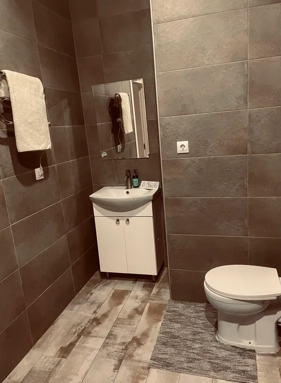 Квартира двухкомнатная на улице Гоголи, 60 м², Геленджик — фото 3