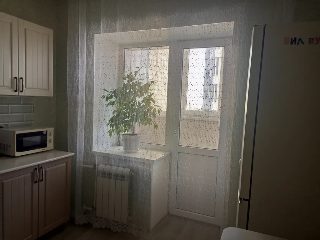 Квартира однокомнатная на площади Труде, 33 м², Волжский — кухня, фото 2