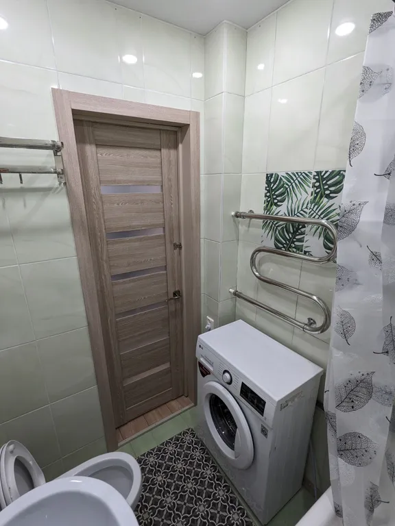 Квартира однокомнатная на улице Каберова-Власьевской, 30 м², Великий Новгород — ванная комната