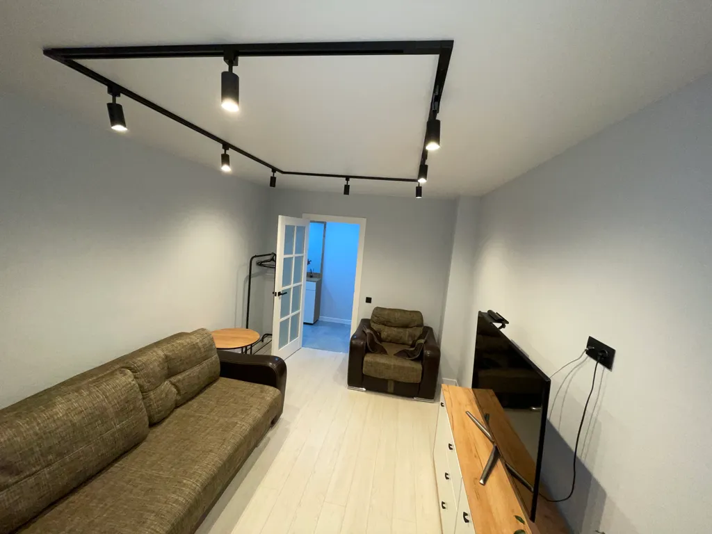 Квартира двухкомнатная на улице Народной, 49 м², Псков — фото 2