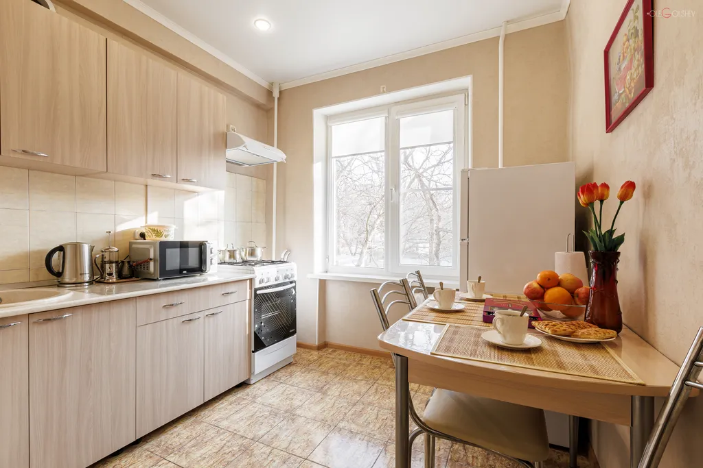 Квартира однокомнатная на улице Кучуры, 35 м², Пятигорск — кухня, фото 2