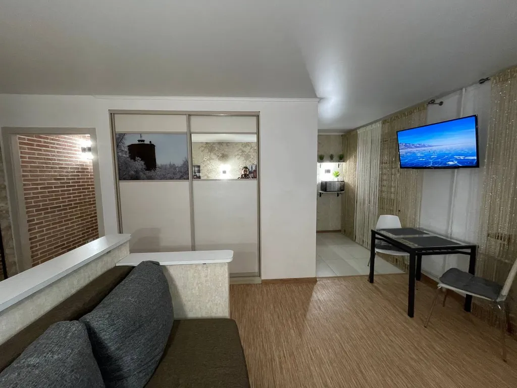 Квартира однокомнатная на улице Ленина, 30 м², Тюмень — спальня, фото 2
