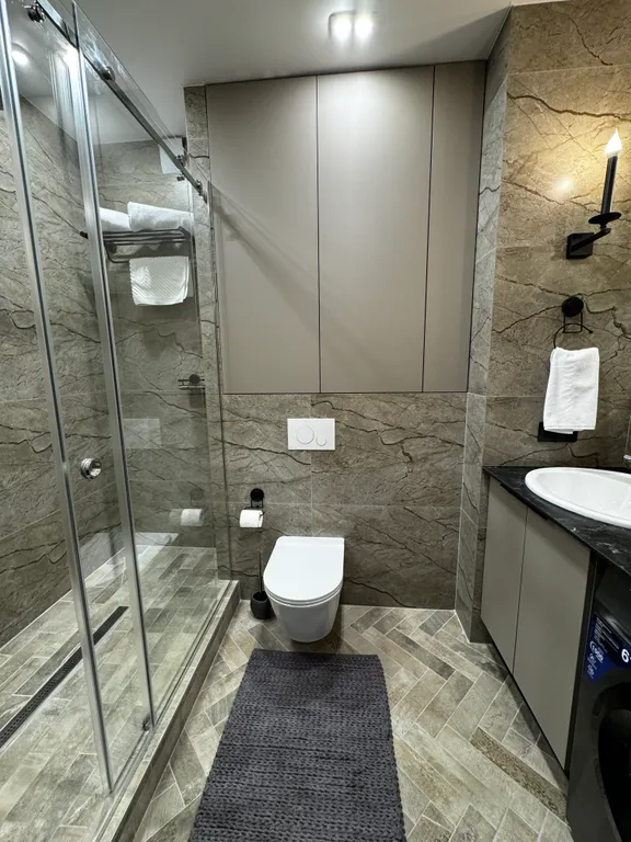 Квартира двухкомнатная в Советском, 40 м², Красноярск — ванная комната, фото 3