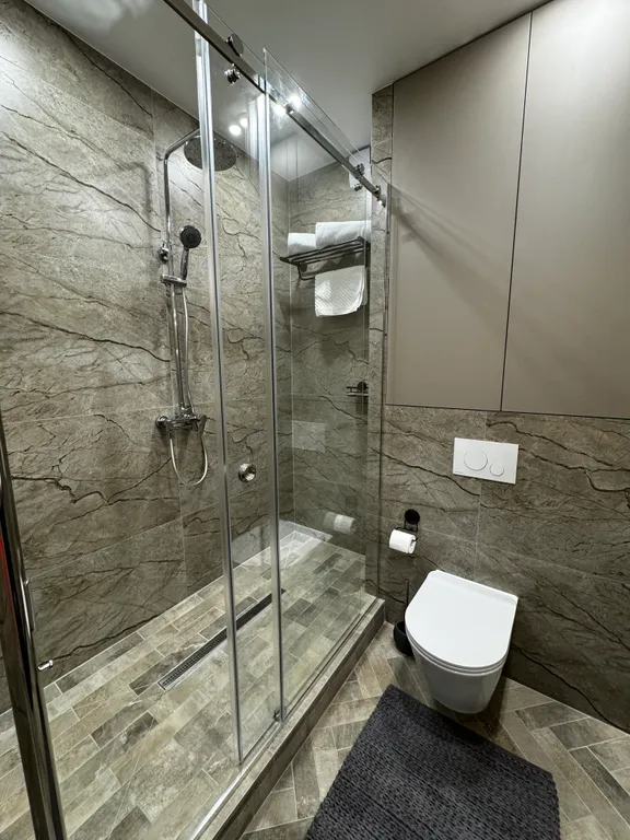 Квартира двухкомнатная в Советском, 40 м², Красноярск — ванная комната, фото 4