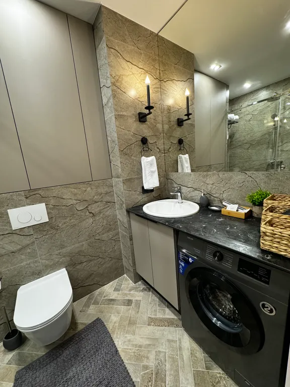 Квартира двухкомнатная в Советском, 40 м², Красноярск — ванная комната, фото 2