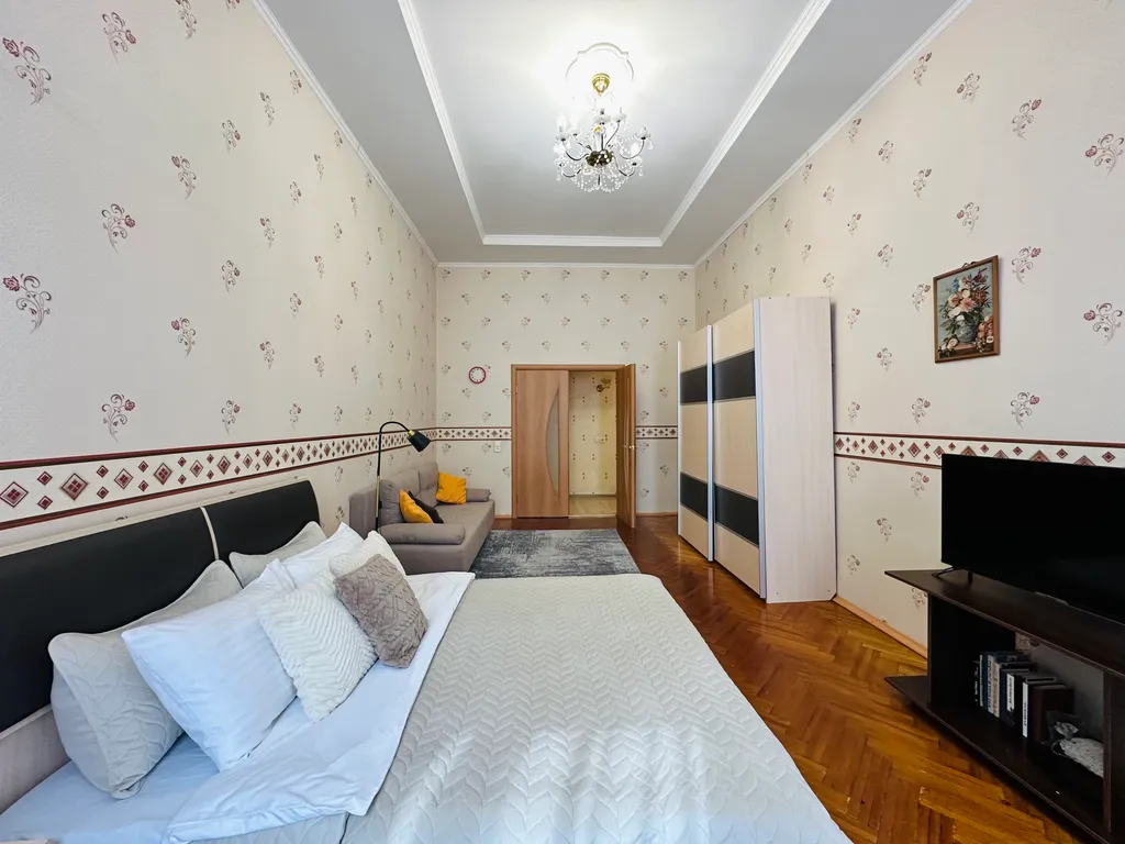 Квартира однокомнатная у Восстахи, в Центральном, 56 м², Санкт-Петербург — спальня, фото 3