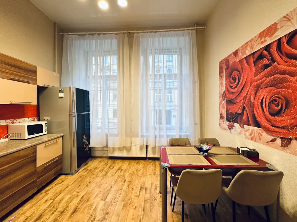 Квартира однокомнатная у Восстахи, в Центральном, 56 м², Санкт-Петербург — кухня