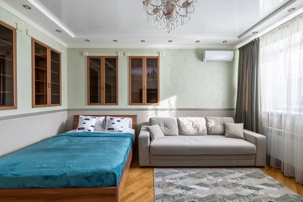 Квартира однокомнатная у Площади Габдуллы Тукая, в Вахитовском, 42 м², Казань — спальня, фото 7
