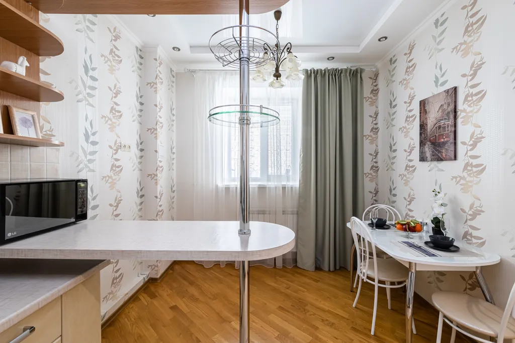 Квартира однокомнатная у Площади Габдуллы Тукая, в Вахитовском, 42 м², Казань — кухня, фото 5