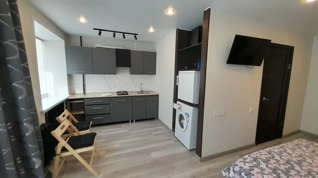 Студия однокомнатная на улице Ньютоне, 30 м², Ярославль — кухня, фото 5