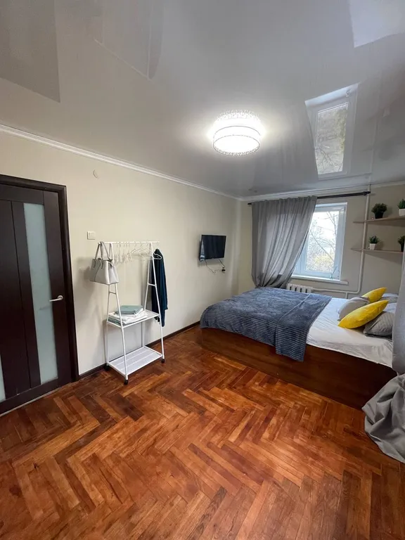 Квартира однокомнатная на улице Кучуры, 30 м², Пятигорск — спальня, фото 8