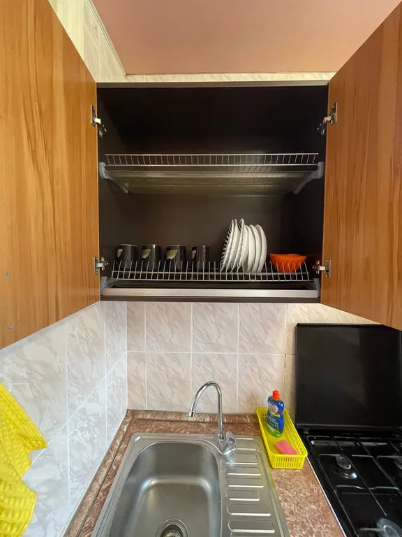 Квартира однокомнатная на улице Кучуры, 30 м², Пятигорск — кухня