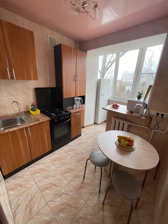 Квартира однокомнатная на улице Кучуры, 30 м², Пятигорск — кухня, фото 5