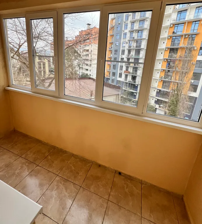 Квартира двухкомнатная на улице Гастелло, 55 м², Адлер — фото 14