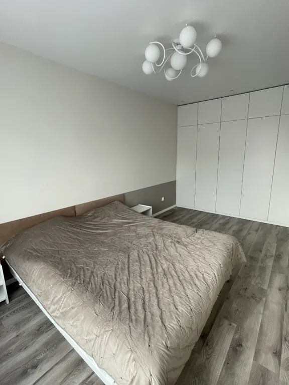Квартира двухкомнатная у Ботаники, в Октябрьском, 38 м², Екатеринбург — спальня