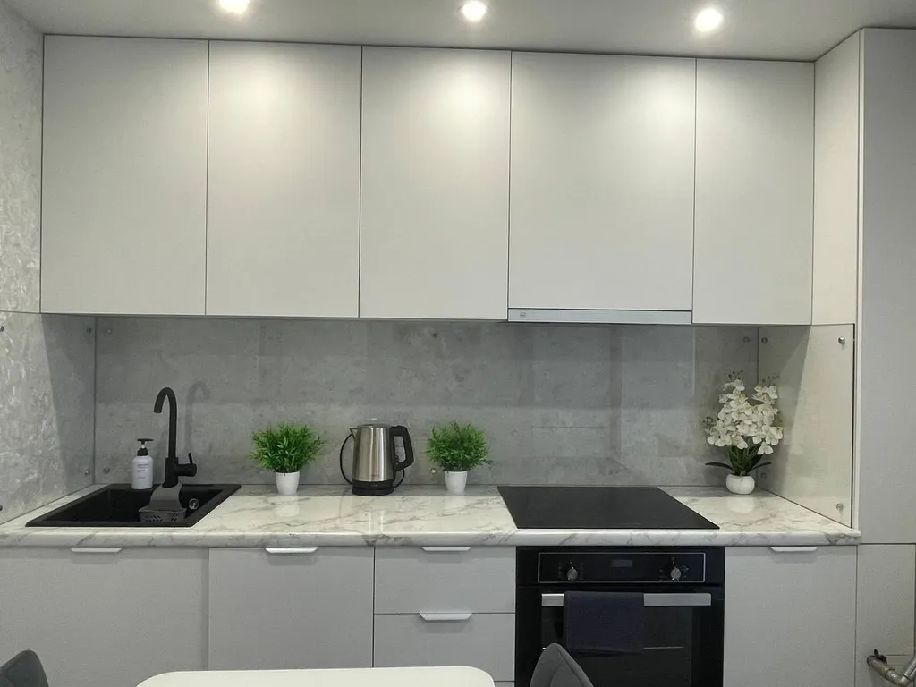 Квартира однокомнатная в Красноглинском, 45 м², Самара — кухня