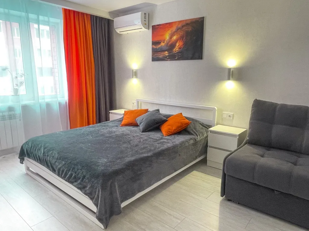Квартира однокомнатная в Красноглинском, 45 м², Самара — спальня, фото 3