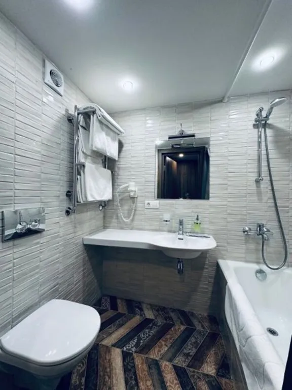 Семейный номер family suite — ванная комната