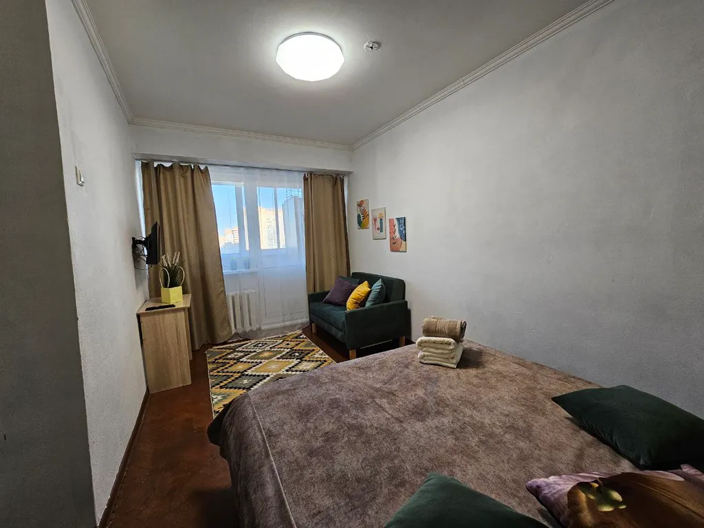 Квартира однокомнатная у метро Славянский бульвар, 38 м², Москва — спальня, фото 3