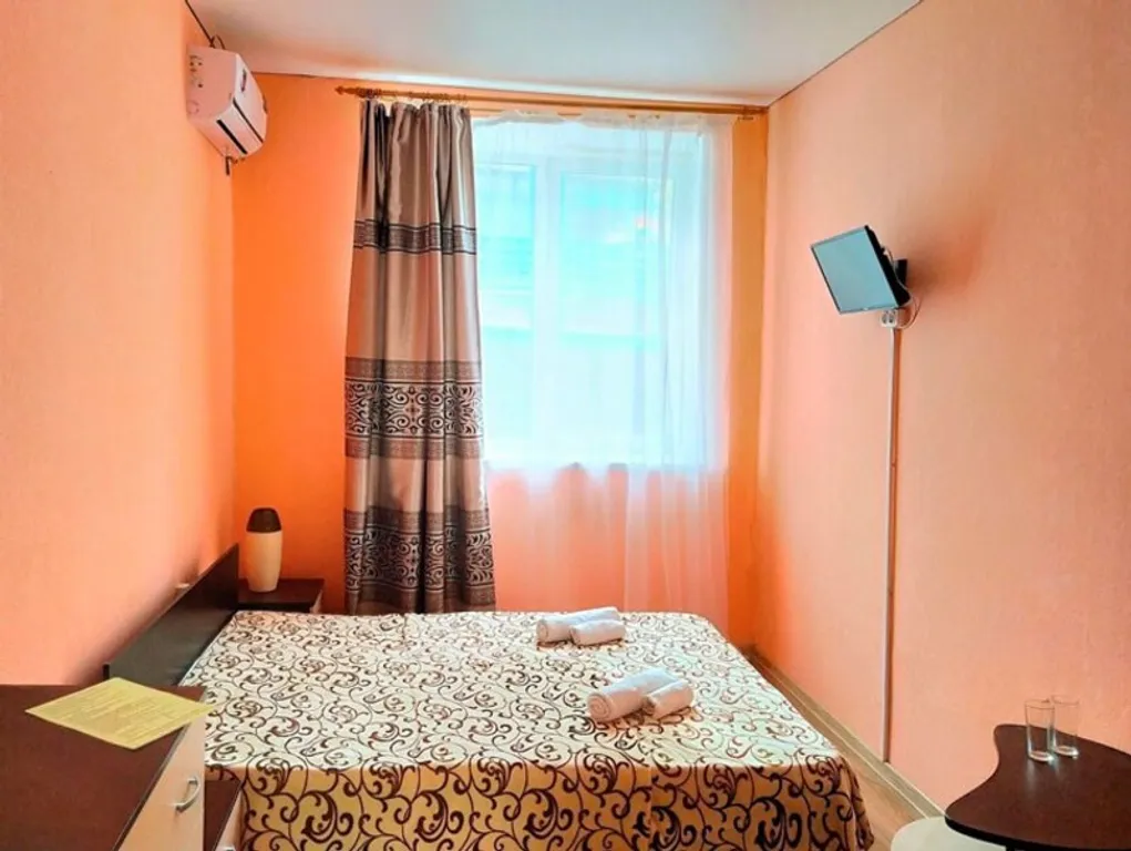Четырёхместный номер стандарт — Эко-курорт ЮГ, фото 1 из 5