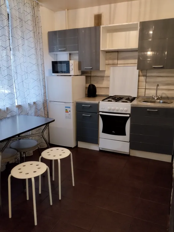 Квартира однокомнатная в Дзержинском, 31 м², Волгоград — кухня