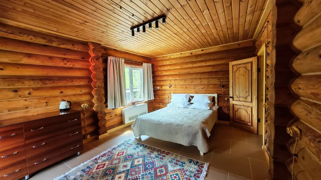 Standart Room семейный с телевизором и видом на горы — детали