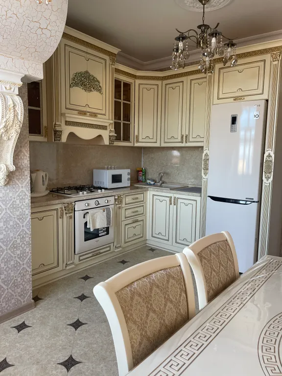 Квартира двухкомнатная на улице Гейдара Алиева, 82 м², Дербент — фото 11
