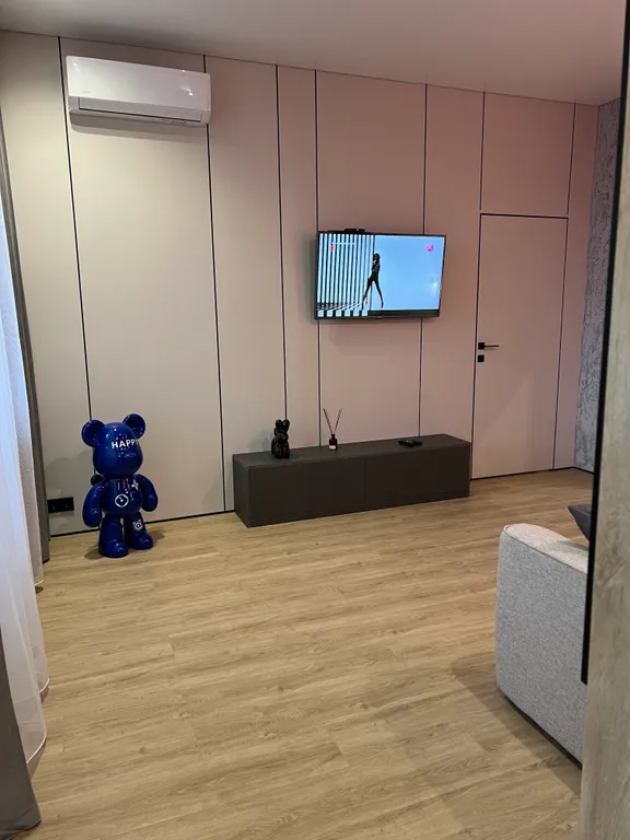 Квартира двухкомнатная на проспекте Свободном, 64 м², Красноярск — фото 8