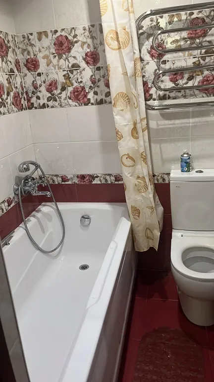 Дом 6-местный на улице Пчелиной, 50 м², Кисловодск — ванная комната, фото 2