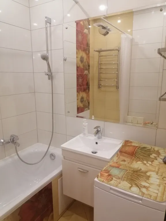 Квартира однокомнатная на улице Карла Маркса, 35 м², Сыктывкар — ванная комната