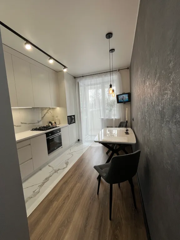 Квартира однокомнатная на улице Свердлова, 40 м², Йошкар-Ола — кухня, фото 3