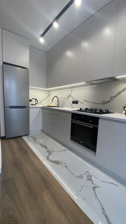 Квартира однокомнатная на улице Свердлова, 40 м², Йошкар-Ола — кухня, фото 7