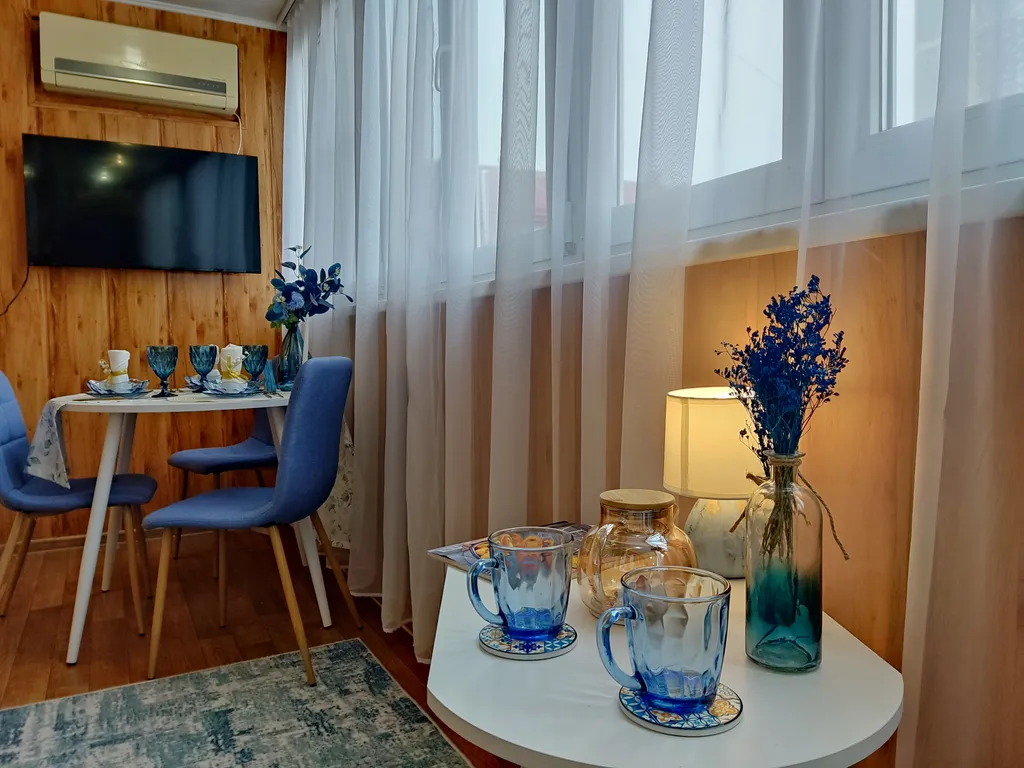 Квартира двухкомнатная на улице Пирогова, 64 м², Пятигорск — кухня, фото 6