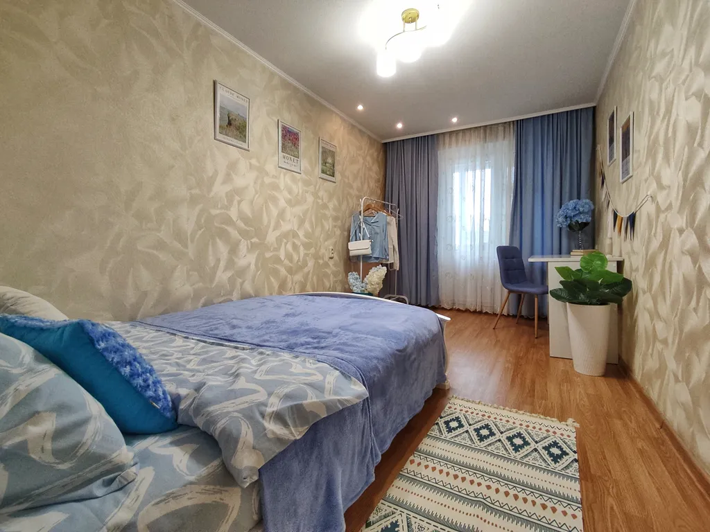 Квартира двухкомнатная на улице Пирогова, 64 м², Пятигорск — спальня, фото 7