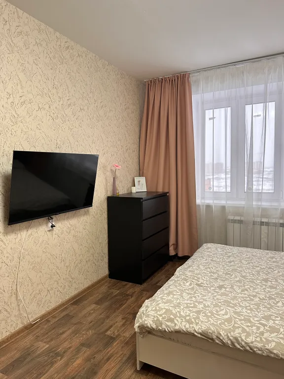 Квартира однокомнатная в квартале Светлояре, 45 м², Красный Бор — фото 2