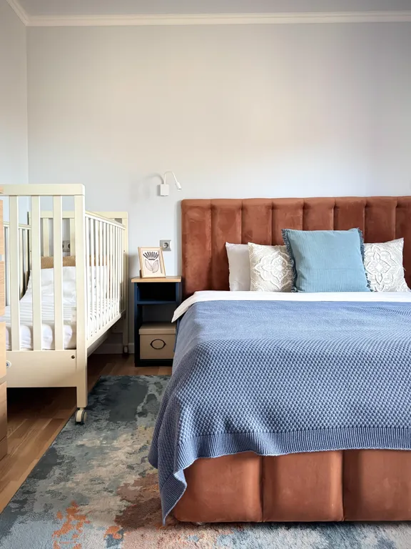 Квартира трёхкомнатная на улице Советской, 120 м², Пионерский — спальня, фото 8