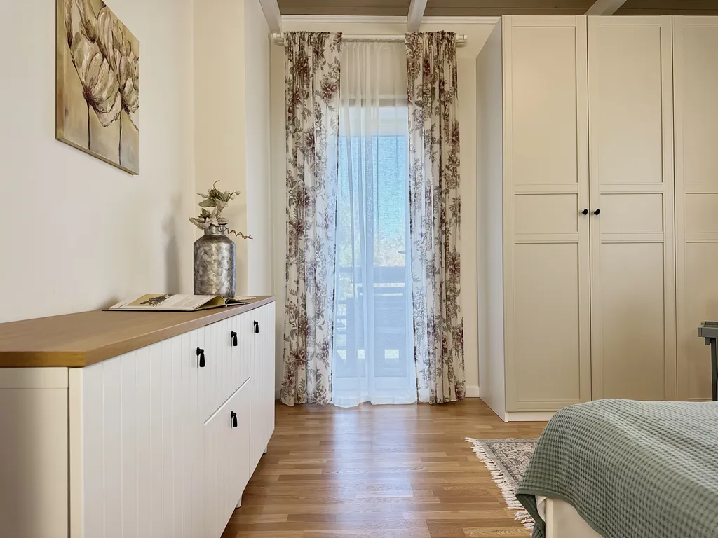 Квартира трёхкомнатная на улице Советской, 120 м², Пионерский — спальня, фото 10