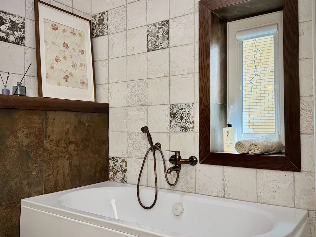 Квартира трёхкомнатная на улице Советской, 120 м², Пионерский — ванная комната, фото 4