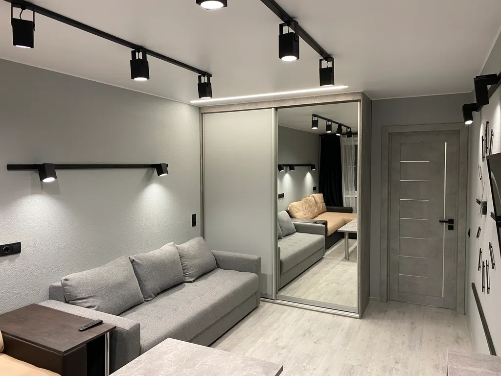 Квартира двухкомнатная на улице Зиновьева, 44 м², Апатиты — фото 2