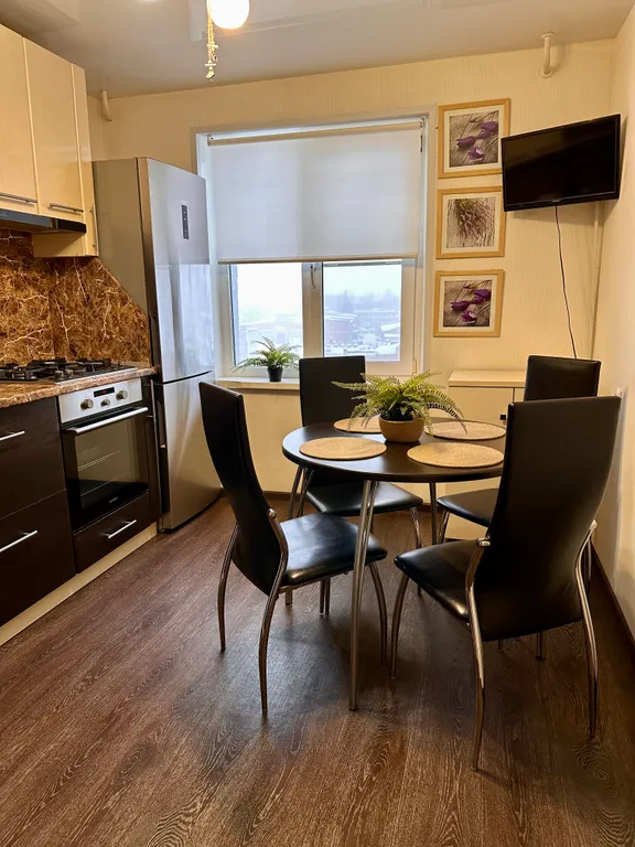 Квартира трёхкомнатная в Сормовском, 67 м², Нижний Новгород — кухня