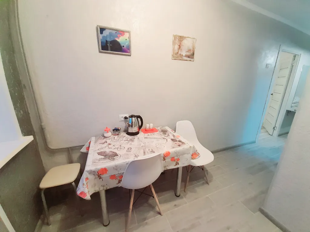 Квартира однокомнатная на улице Серго Орджоникидзе, 34 м², Ярославль — кухня, фото 4