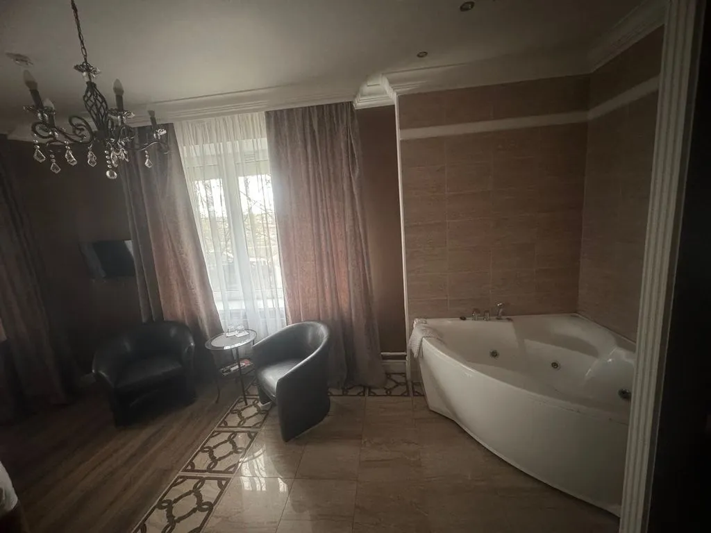 Двухместный номер с 1 кроватью премиум "Жемчужина"